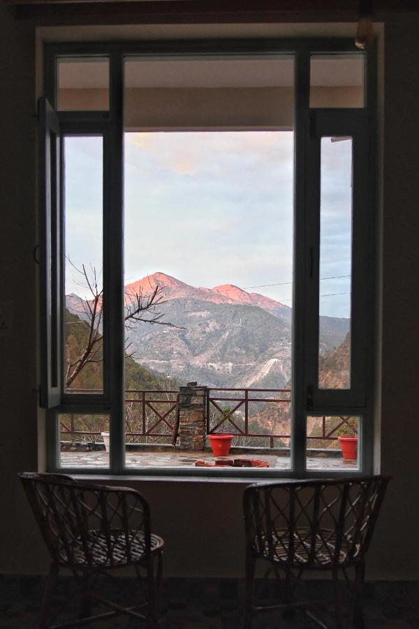 Kainchi Boutique Homestay Rāmgarh Екстериор снимка